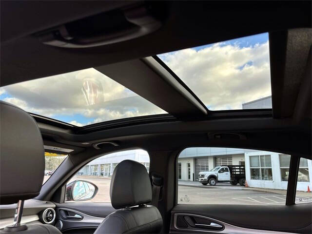 2024 Alfa Romeo Stelvio Veloce