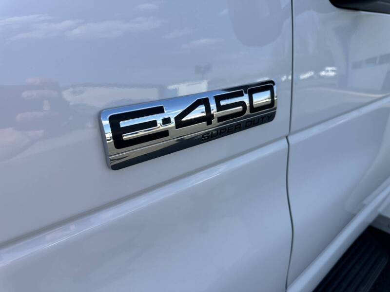 2024 Ford E-Series
