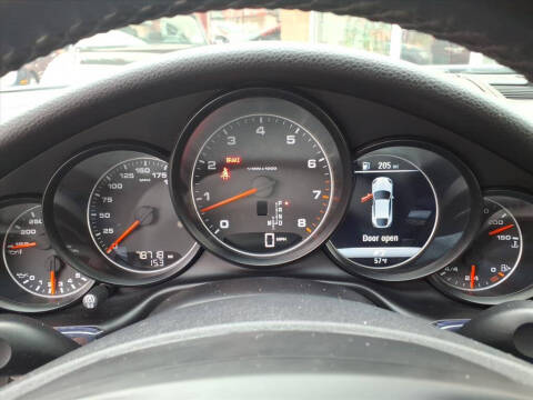 2015 Porsche Panamera 4