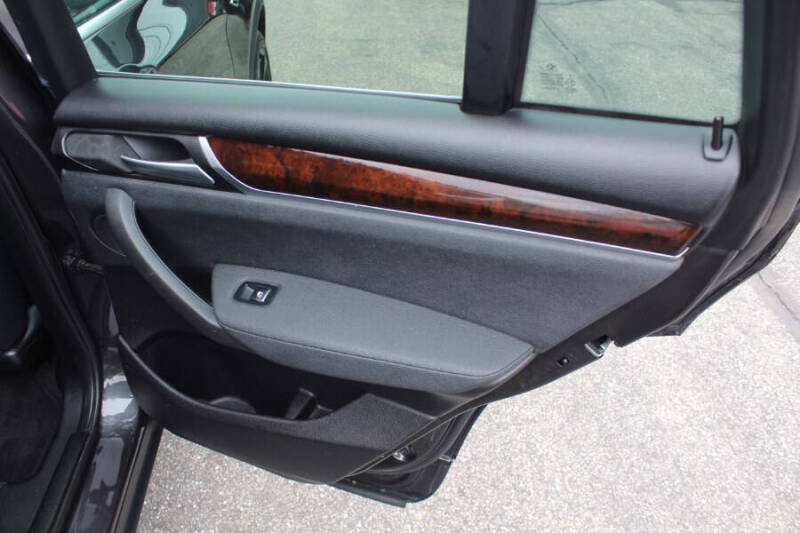 2017 BMW X4 xDrive28i