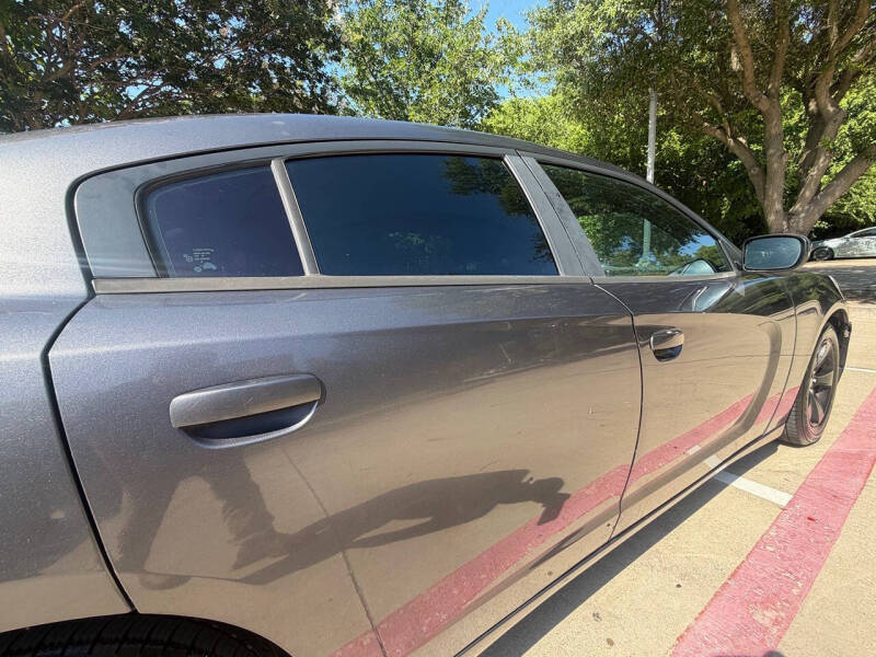 2013 Dodge Charger SE