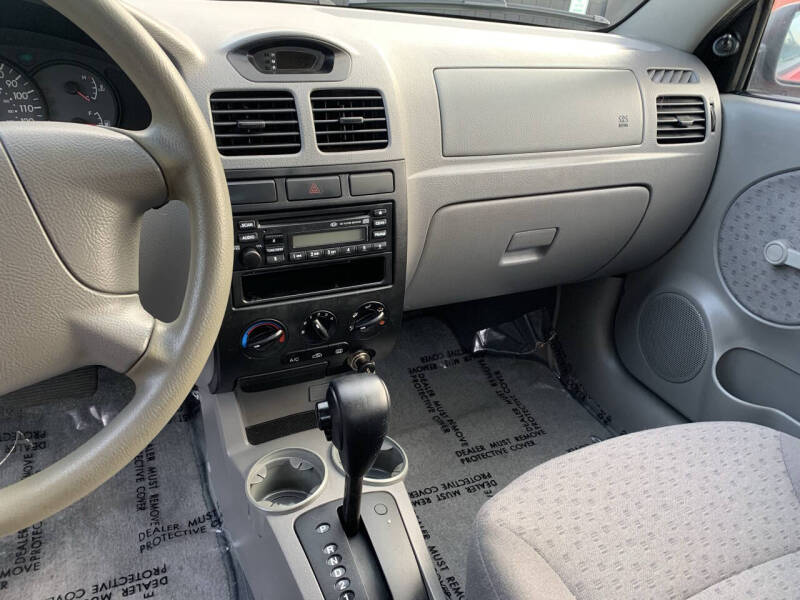 2003 Kia Rio