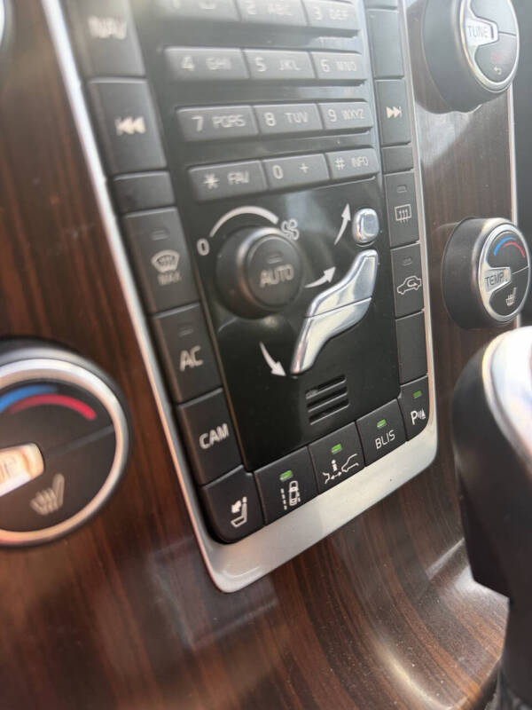 2015 Volvo V60 T5 Platinum