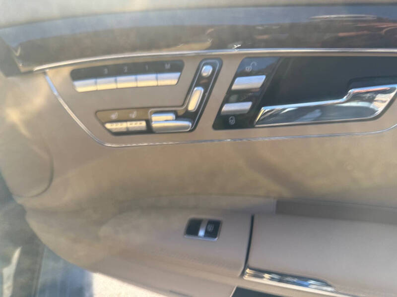 2012 Mercedes-Benz S-Class S 550 4MATIC