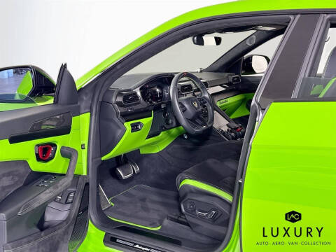 2024 Lamborghini Urus S