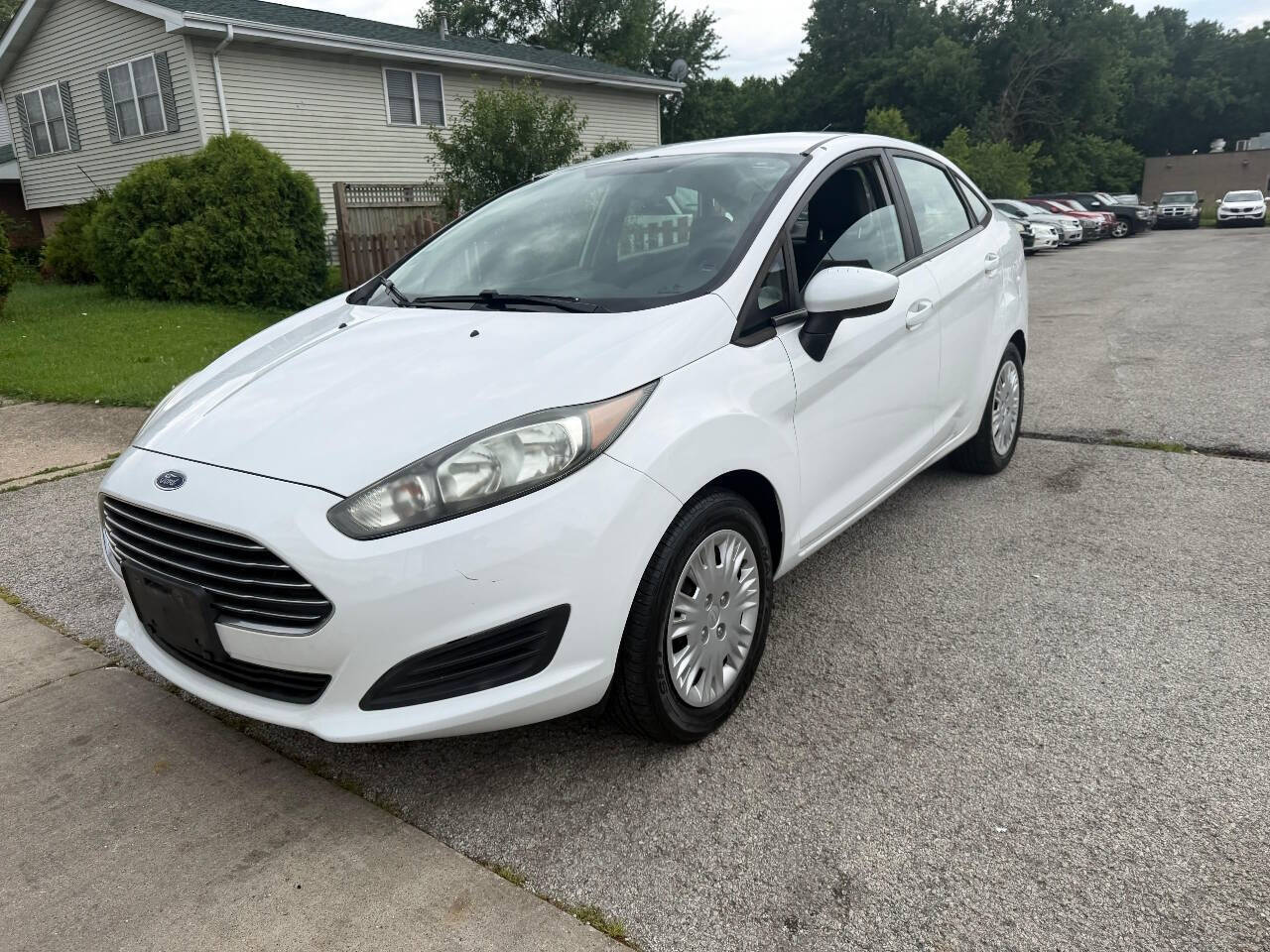 2015 Ford Fiesta S Sedan's photo