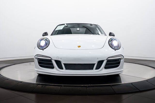 2015 Porsche 911 Carrera GTS