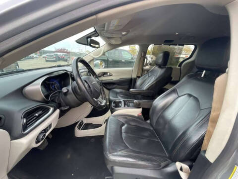 2020 Chrysler Pacifica Touring L