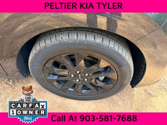 2024 Kia Carnival SX