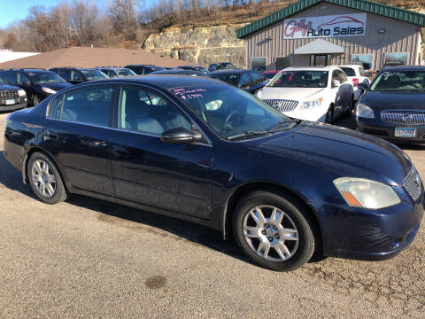 2005 Nissan Altima for sale at Gilly's Auto Sales in Rochester MN