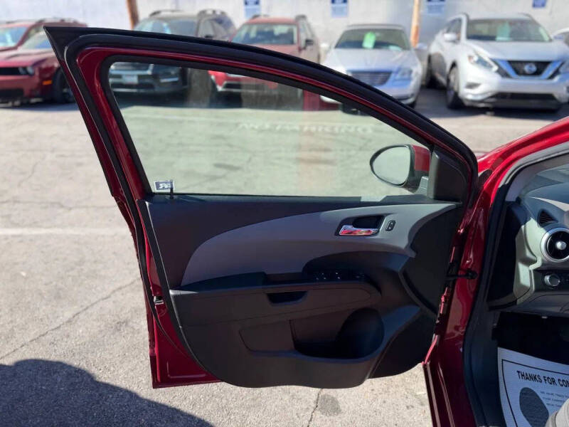 2019 Chevrolet Sonic LT Auto