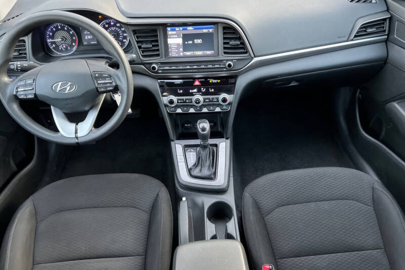 2020 Hyundai Elantra