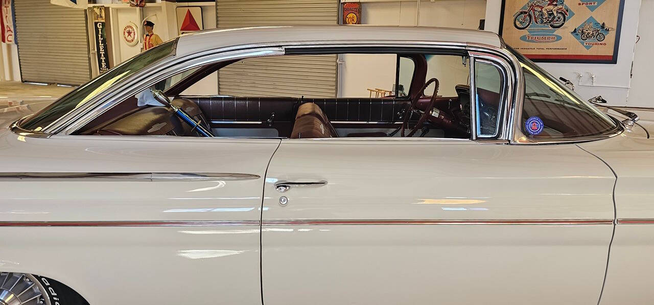 1960 Pontiac Ventura 20