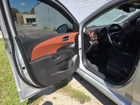 2014 Chevrolet Sonic LT Auto