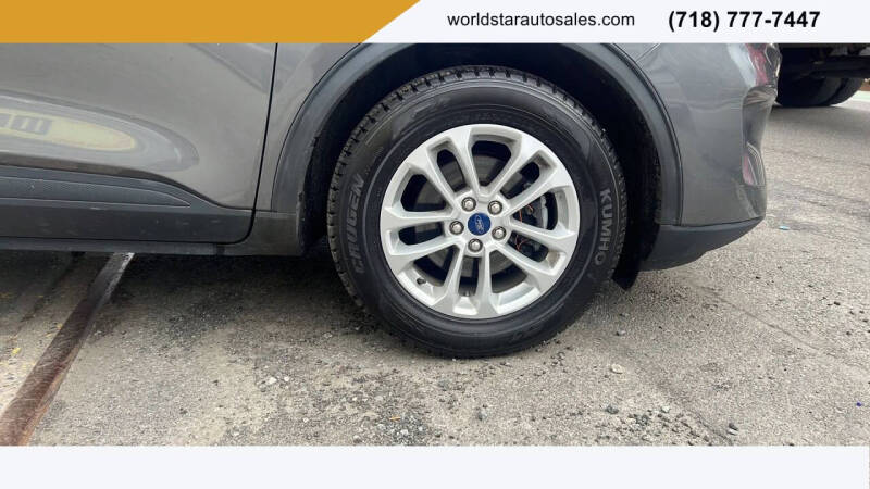 2022 Ford Escape SE