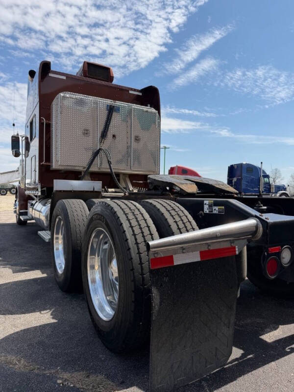 2018 Peterbilt 389