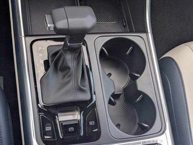 2025 Kia Carnival SX