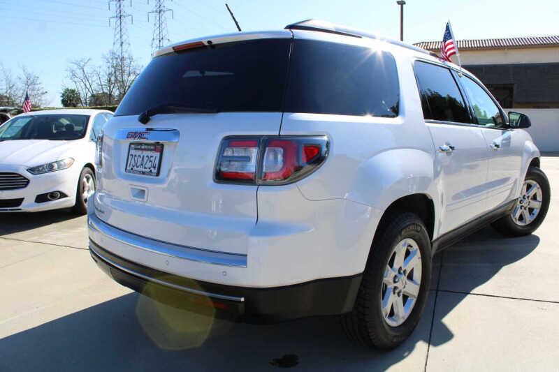 2016 GMC Acadia SLE-2
