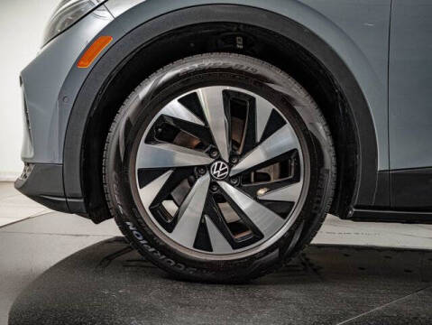 2025 Volkswagen ID.4 Pro