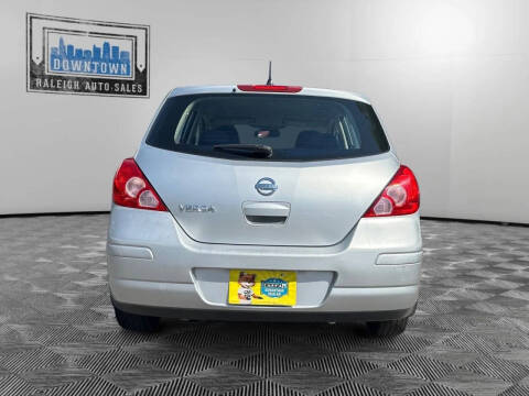 2009 Nissan Versa 1.8 S