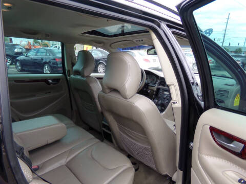 2004 Volvo XC70