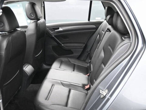 2021 Volkswagen Golf TSI