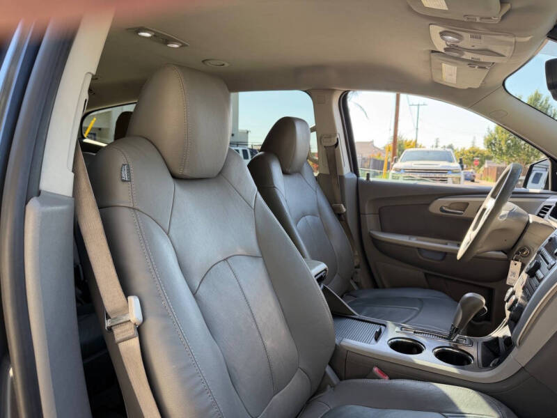 2012 Chevrolet Traverse LS