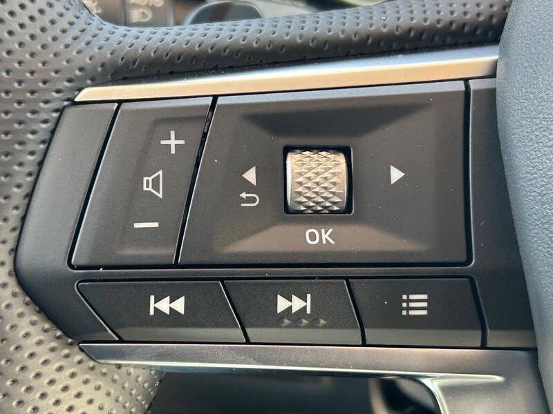 2025 Mitsubishi Outlander PHEV SEL