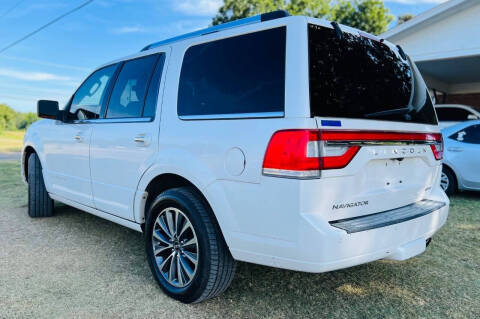 2016 Lincoln Navigator Select