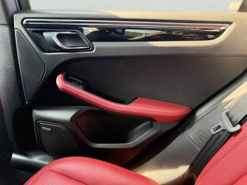 2020 Porsche Macan