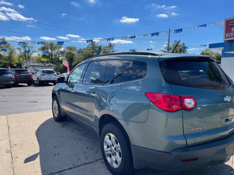 2009 Chevrolet Traverse LS