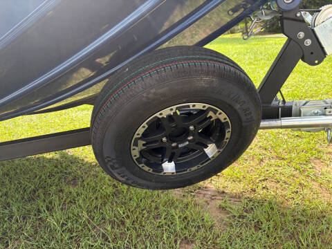 2023 Lowe Boats STINGER