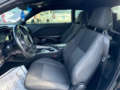 2019 Dodge Challenger SXT