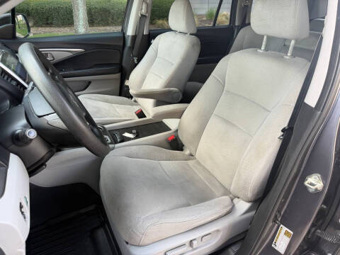 2017 Honda Pilot EX