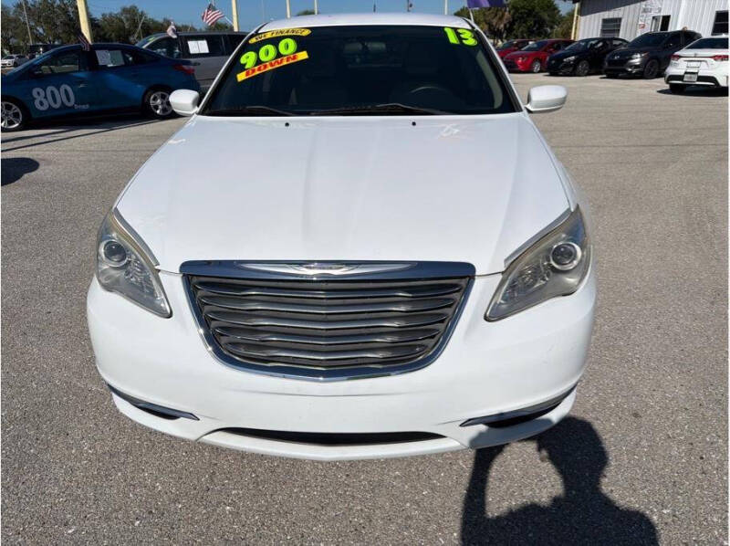 2013 Chrysler 200 LX