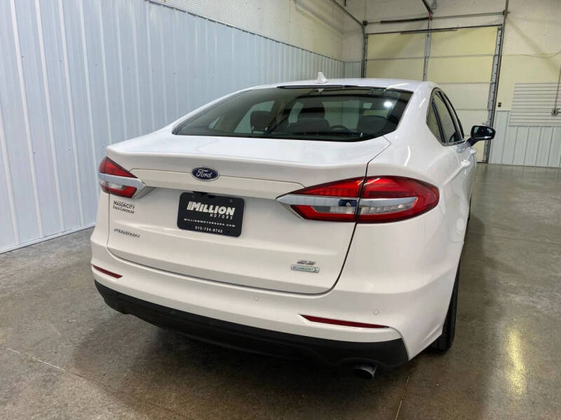 2020 Ford Fusion SE