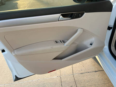 2017 Volkswagen Passat 1.8T S