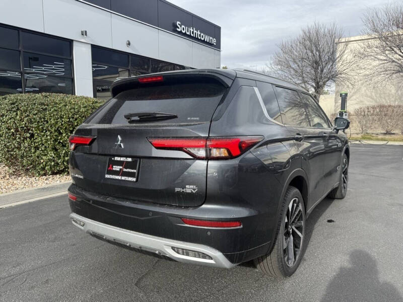 2025 Mitsubishi Outlander PHEV