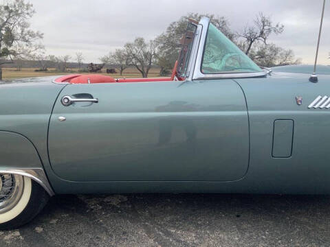 1956 Ford Thunderbird