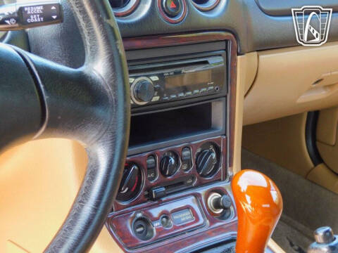 2002 Mazda MX-5 Miata LS