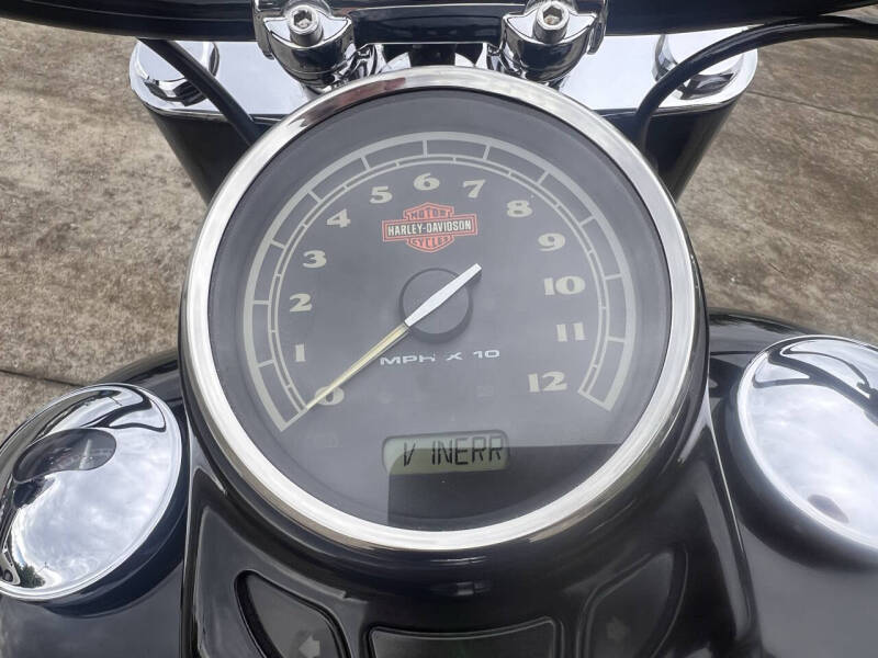 2017 Harley-Davidson FLS
