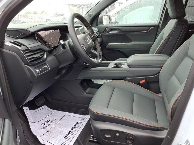 2026 GMC Acadia AT4 - Photo 7