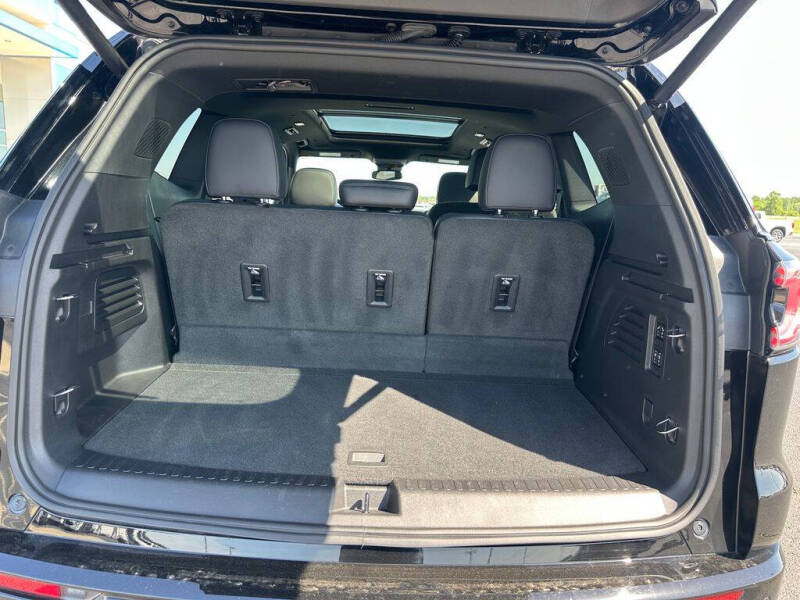 2024 GMC Acadia Denali