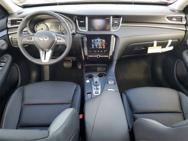 2025 Infiniti QX50 Luxe