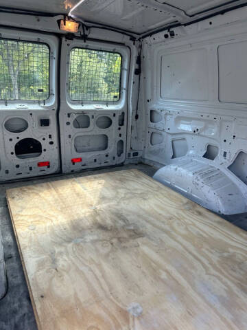 2011 Ford E-Series E-250