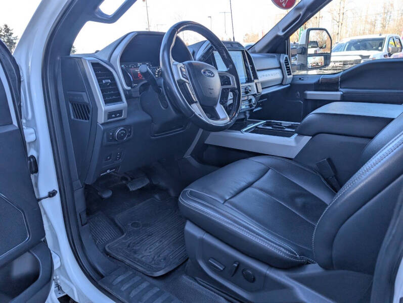 2022 Ford F-450 Super Duty Lariat