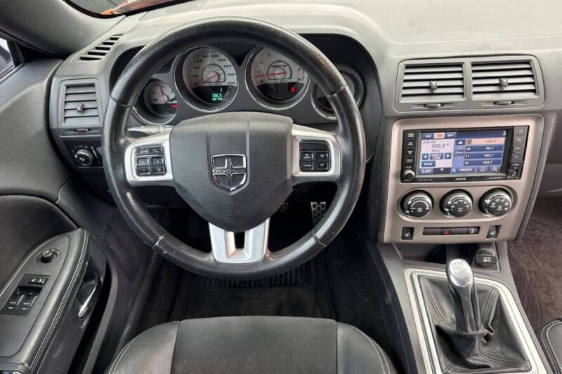 2011 Dodge Challenger SRT8 392