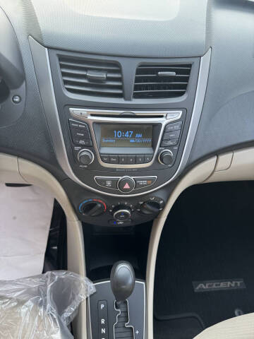 2017 Hyundai Accent Value Edition