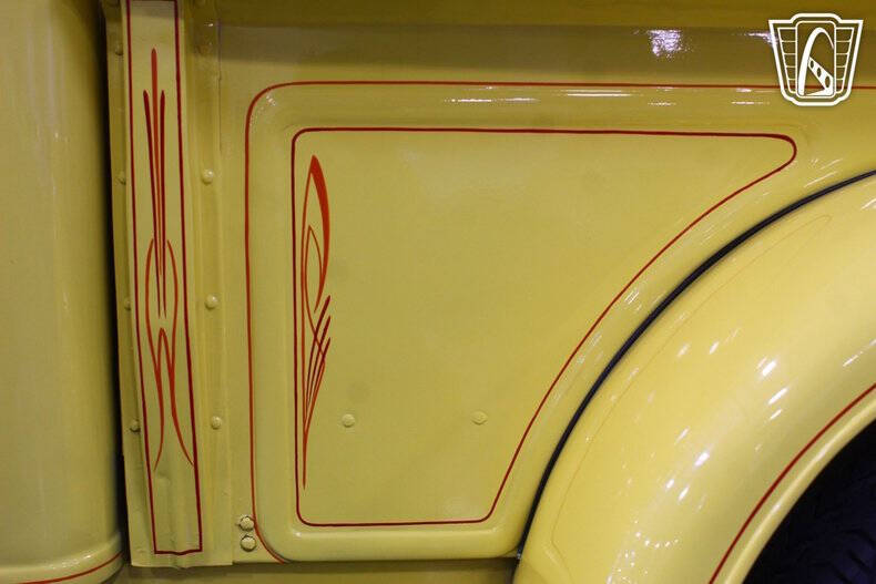 1932 Ford F-100