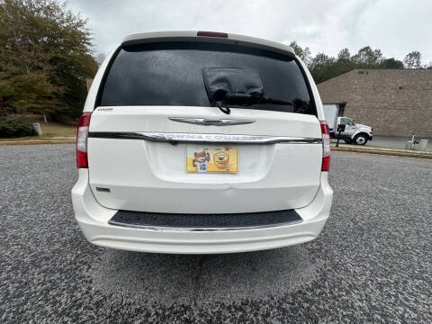 2012 Chrysler Town and Country Touring
